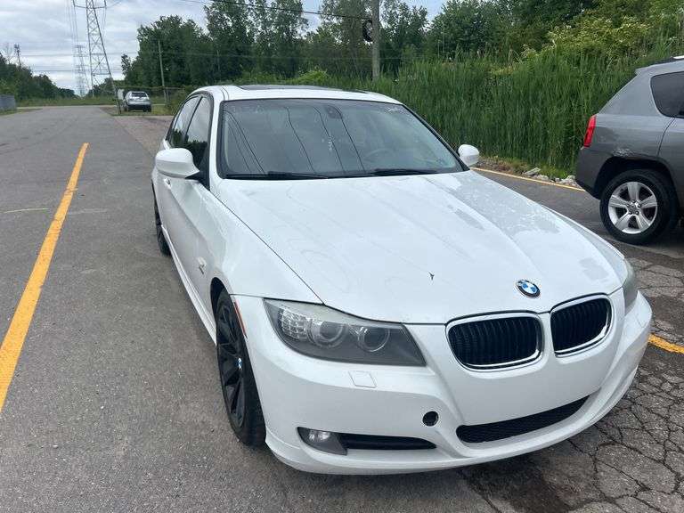 2011  BMW  328i  xDrive
