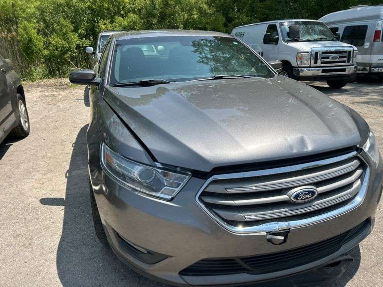 2013  FORD  Taurus  SEL