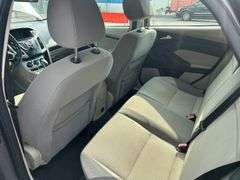 2013  FORD  Focus  SE
