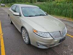 2010  LINCOLN  MKS  AWD