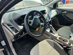 2013  FORD  Focus  SE
