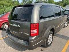 2010  CHRYSLER  Town and Country  Touring