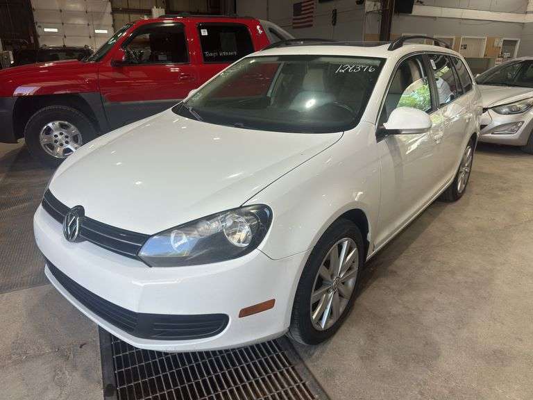 2013  VOLKSWAGEN  Jetta SportWagen  TDI
