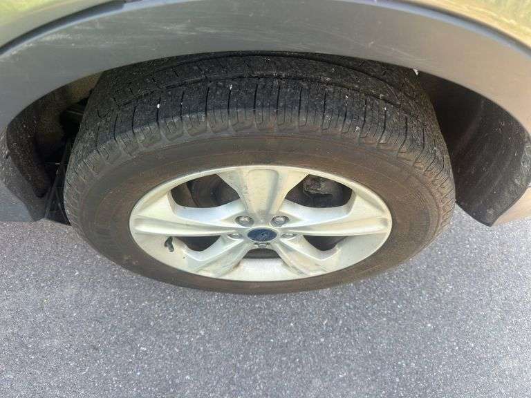 2014  FORD  Escape  SE
