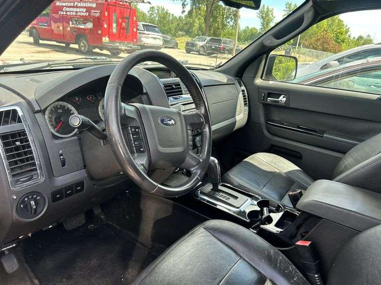 2009  FORD  Escape  Xl