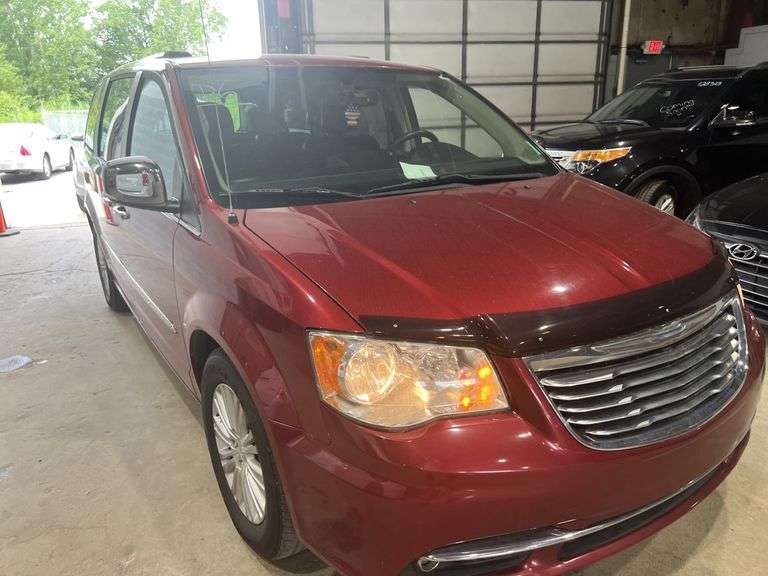 2016 CHRYSLER Town and Country Limited 2C4RC1JG7GR133998