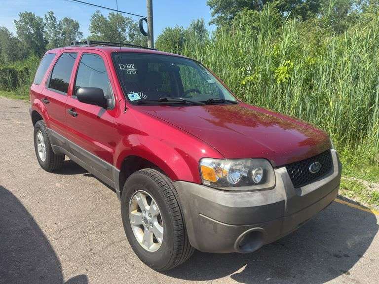 2005 FORD Escape XLT 1FMYU93115KE32975