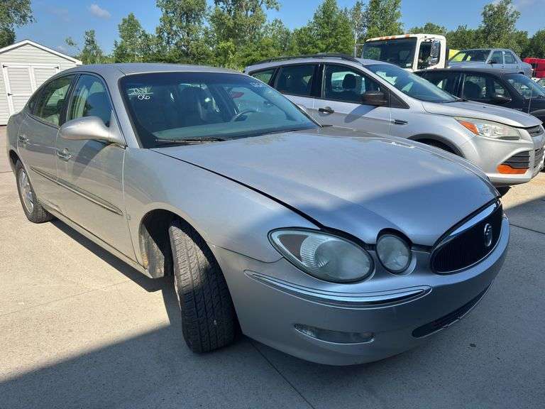 2006 BUICK LaCrosse CXL 2G4WD582861246353 VMI-2526-1996-MI