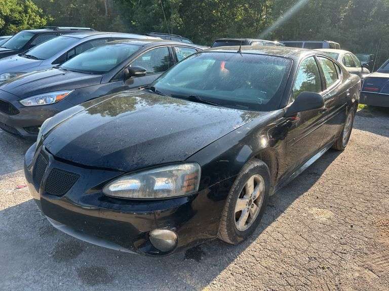 2005 PONTIAC Grand Prix GT Greater Detroit Auto Auction