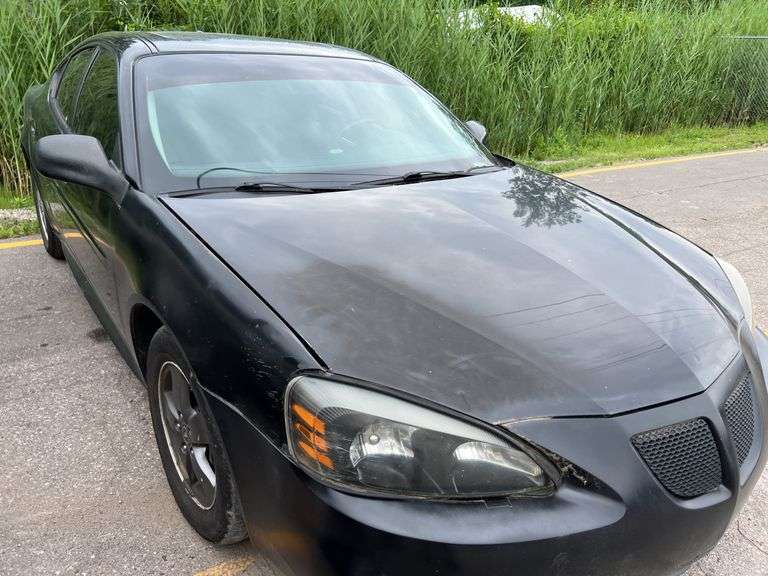 2006  PONTIAC  Grand Prix  Sedan