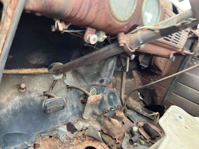 1952 Chevy Stake truck - 1VKD1432