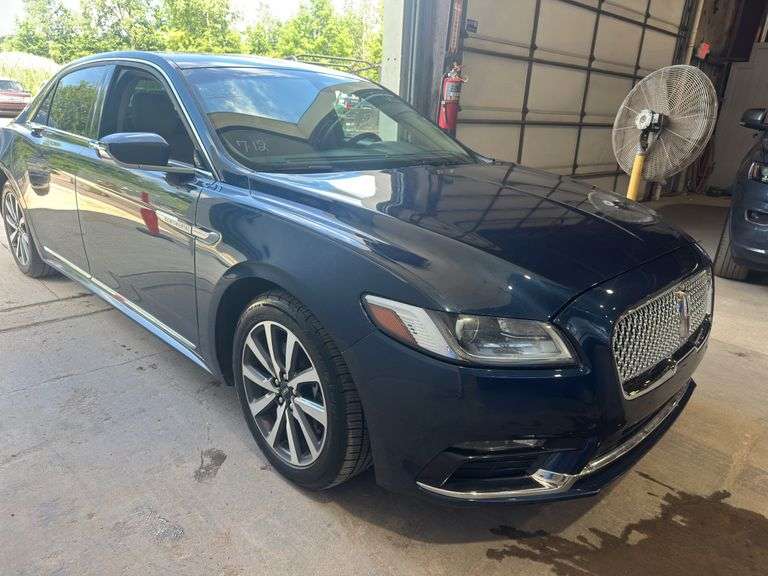 2017  LINCOLN  Continental  -