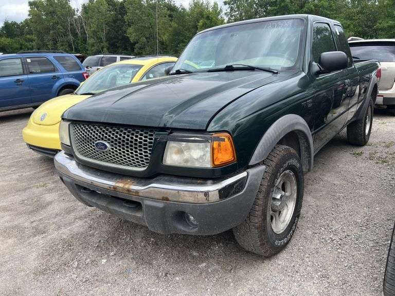 2002 FORD Ranger XLT 1FTZR45E52PB11517