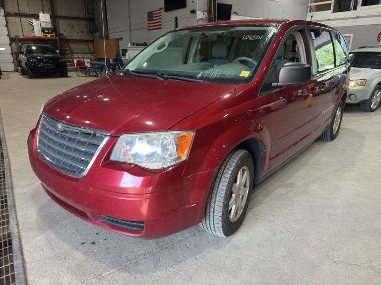 2010 CHRYSLER Town and Country - 2A4RR2D11AR381659 MIW-2528-2431-MI