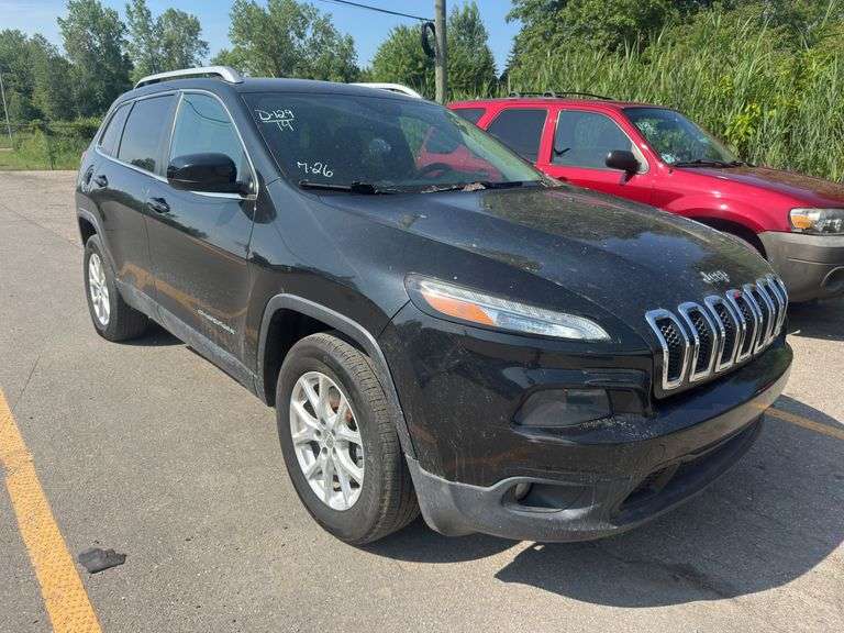 2014 JEEP Cherokee Latitude 1C4PJMCS5EW203812