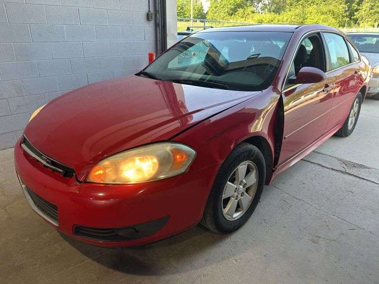 2011  CHEVROLET  Impala  LT (2FL)