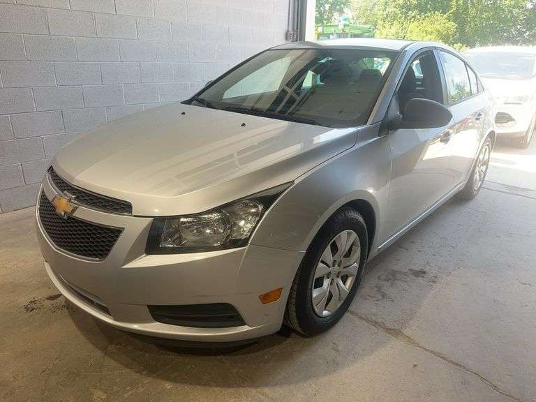 2014 CHEVROLET Cruze 1LS 1G1PA5SH1E7335271