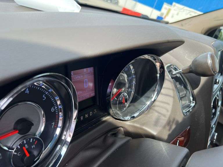 2013 CHRYSLER Town and Country Limited 2C4RC1GG4DR712272