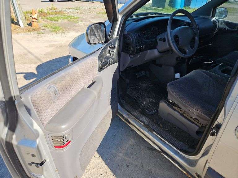 2000 CHRYSLER Grand Voyager SE FWD 2C4GJ44G6YR771123  MIW-2526-0176-MI