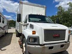 2005  GMC  C7  Box truck