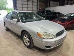 2004 FORD Taurus SE 1FAHP55U04A137078 OCN4456