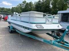 1991 HURRICANE FUN DECK boat GDYG5843F191