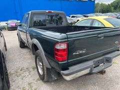 2002 FORD Ranger XLT 1FTZR45E52PB11517