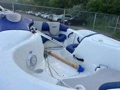 2001 SEADOO CHALLENGER JETBOAT CECB0204J001 OVW20424