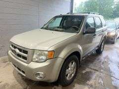 2010  FORD  Escape  XLT