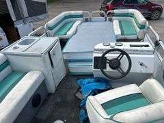 1991 HURRICANE FUN DECK boat GDYG5843F191