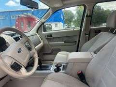 2010 FORD Escape XLT 1FMCU0DG3AKC45689