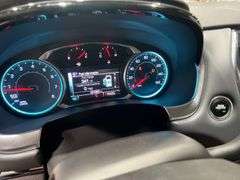 2018 CHEVROLET Traverse LT 1GNEVGKWXJJ147981