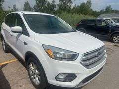 2017 FORD Escape SE 1FMCU0GD5HUA83810