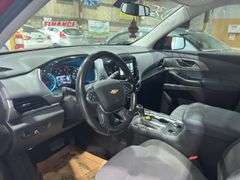 2018 CHEVROLET Traverse LT 1GNEVGKWXJJ147981