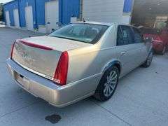 2008 CADILLAC DTS NorthStar 1G6KD57928U188994