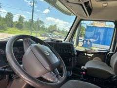 2016  VOLVO TRUCK  VNL  -