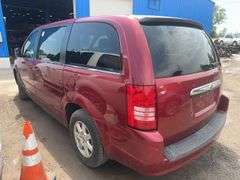 2010 CHRYSLER Town and Country - 2A4RR2D11AR381659