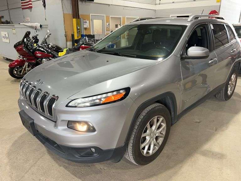 2015 JEEP Cherokee Latitude 1C4PJMCS0FW754537