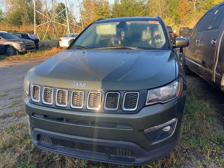 2018 JEEP Compass Longitude 3C4NJCBB5JT338470