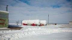 6 +/- ACRES: Shop & Grain Storage