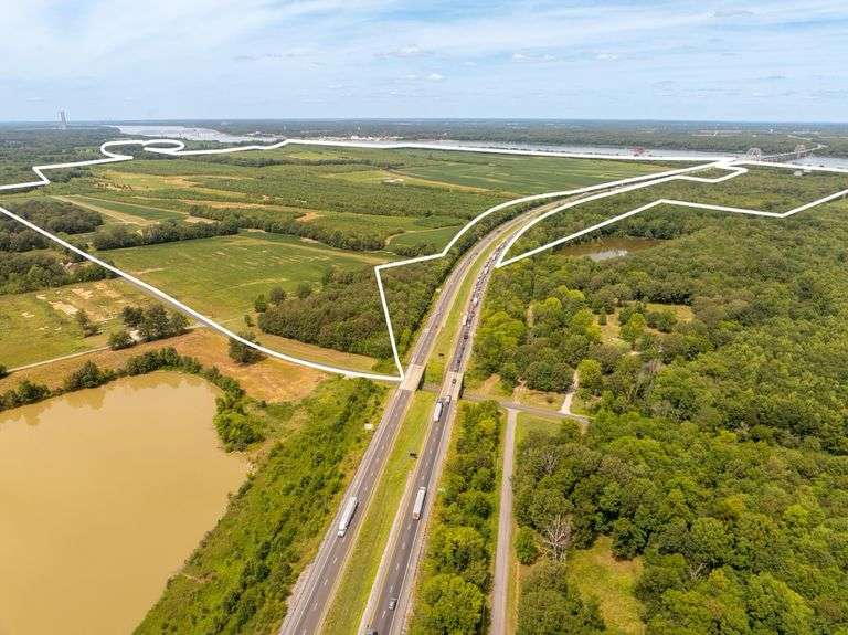 1,268 ACRES ON OHIO RIVER IN MCCRACKEN COUNTY KY