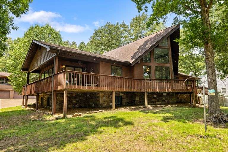 KENTUCKY LAKE WATERFRONT HOME W/ DOCK