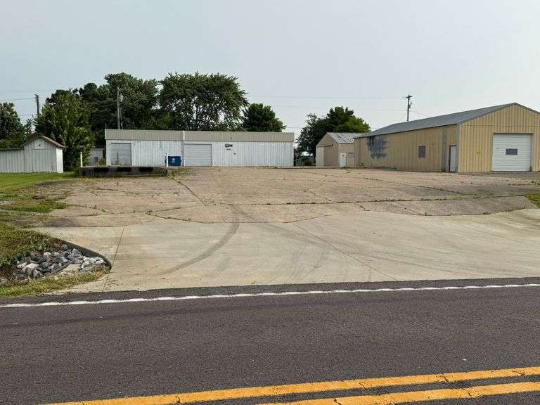 3 COMMERCIAL BLDGS IN MAYFIELD KY