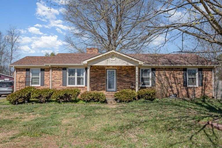 3 BR HOME IN MURFREESBORO TN