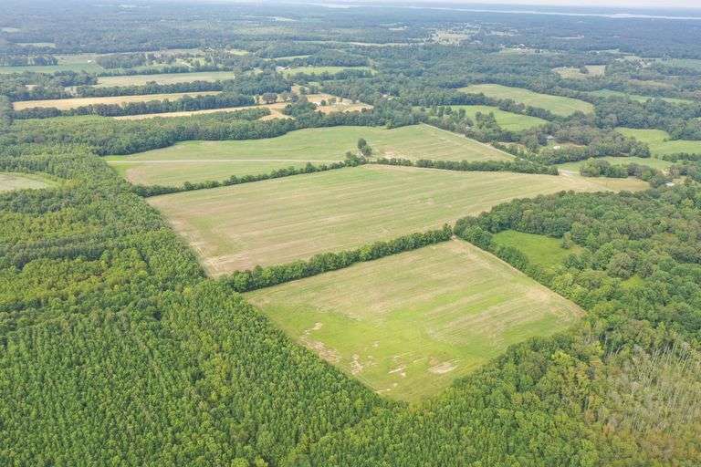 115 ACRES IN MARSHALL COUNTY