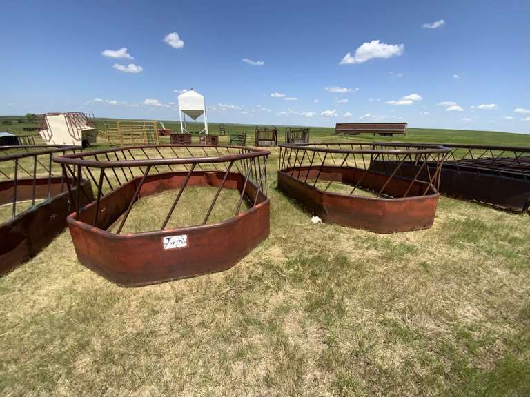 STUR-D Double Bale Feeders