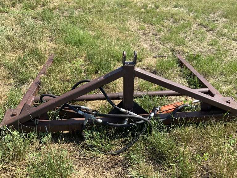 3pt Hydraulic Bale Carrier