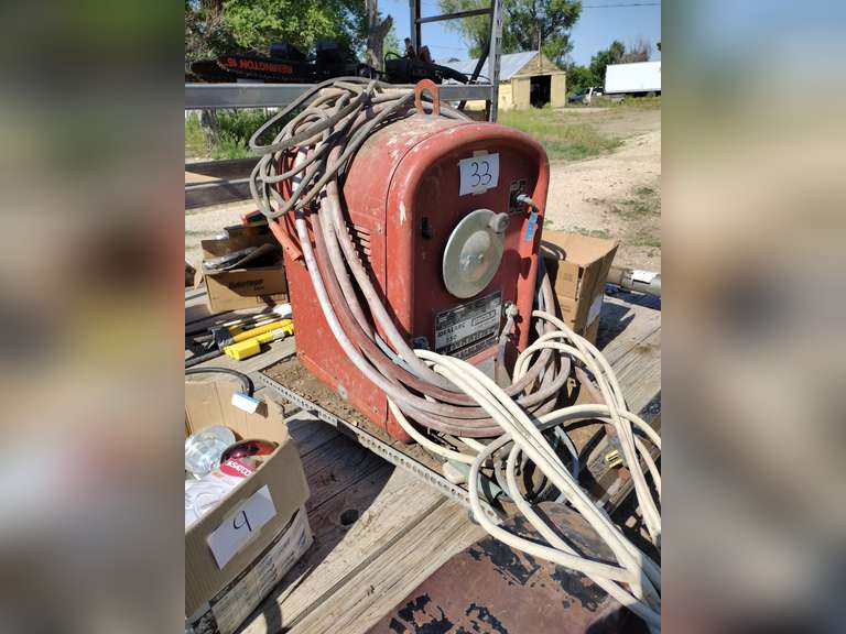 Lincoln arc welder. Idealarc 250. ￼with leads
