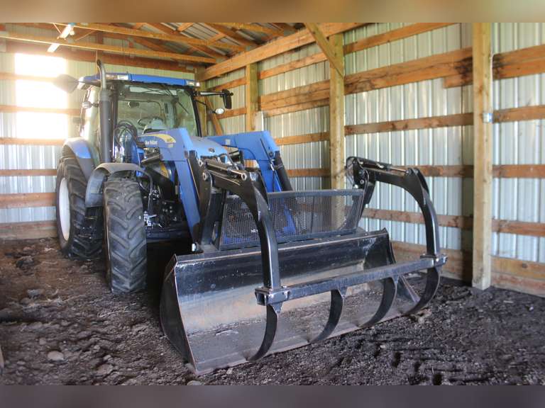 New Holland T6050 Tractor