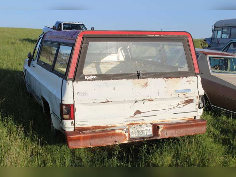 Chevy Scottsdale 10 w/ topper